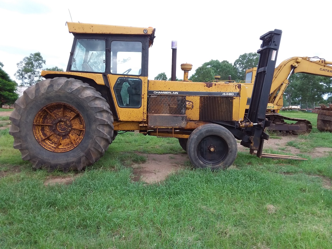 CHAMBERLAIN 4480 TRACTOR JHMD5226391 JUST HEAVY EQUIPMENT